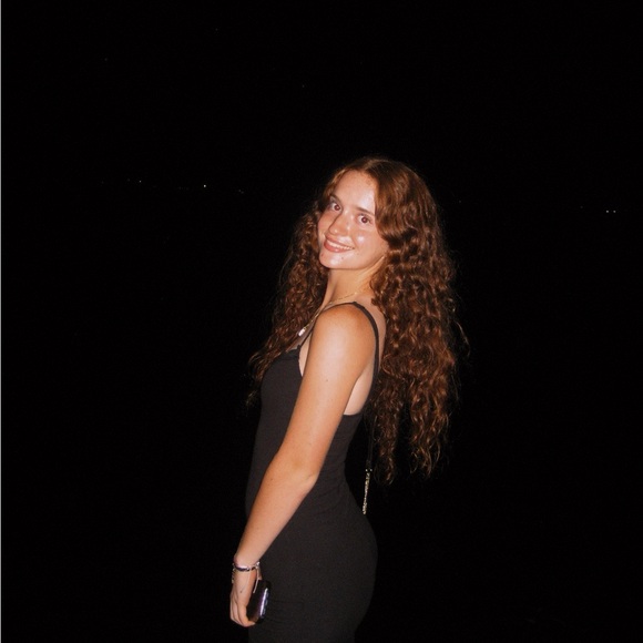 Meet your Posher, Gianna - Picture 1 of 1